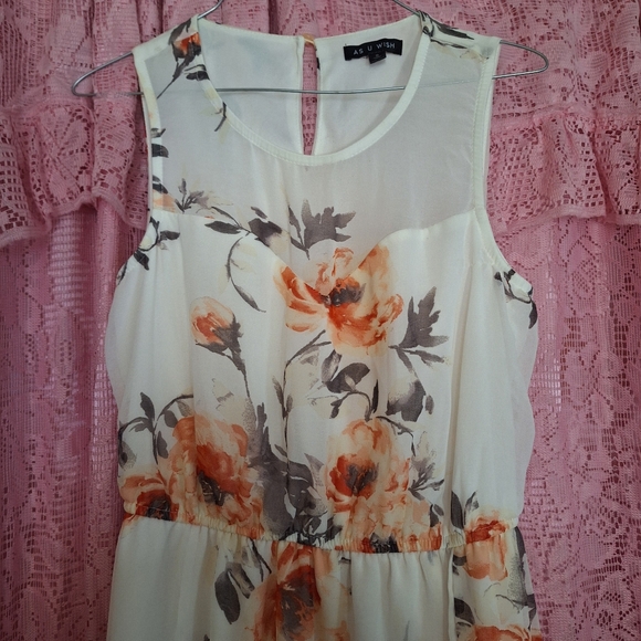 As U Wish| Floral Dress Size S - Picture 6 of 16